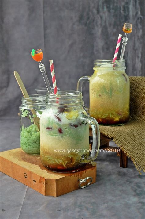 Biasa disebut dengan es cendol atau es dawet. RESEPI CENDOL YANG SEDAP DAN MUDAH - QASEY HONEY