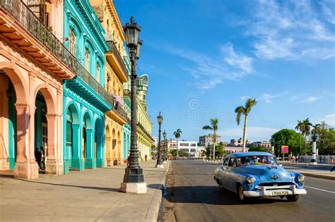 Vintage Cars And Colorful Buildings In Old Havana Editorial Photo Image Of Destination Prado