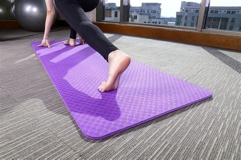 Different Types Of Yoga Mats Select Best For Your Practicing