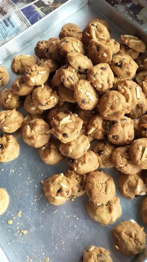 Gula icing bukan 100 peratus gula kerana telah dicampur dengan sedikit tepung jagung, ada sesetengahnya (bukan semua jenama, tapi sesetengah jenama saja). Biskut Nescafe Badam, Resipi Mudah Nak Buat Dengan Sukatan ...