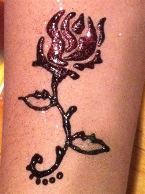 Rose Henna With Glitter Rose Henna Henna Designs Henna