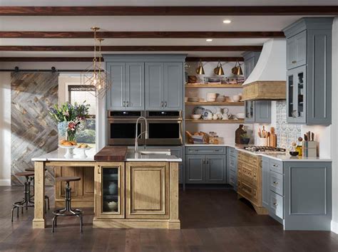 Things To Consider While Choosing Kitchen Cabinets