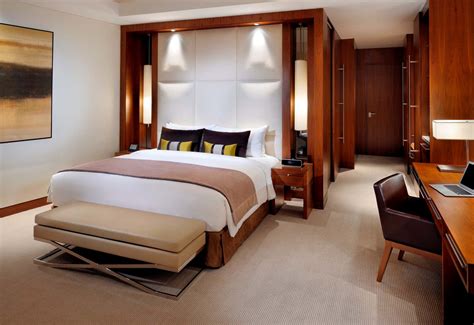 Jw Marriott Marquis Hotel Dubai In Sheikh Zayed Road Dubai Loveholidays