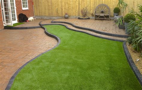 How to lay artificial grass on decking. Laying Artificial Grass - DIY Installation Top Tips ...