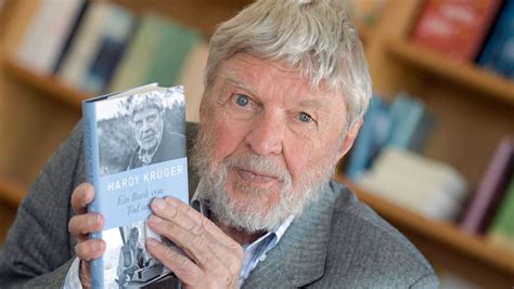 Hardy krüger is a german actor and author, who appeared in more than 60 films since 1944. Filmstar Hardy Krüger wird 90: Vom NS-Eliteschüler zum ...