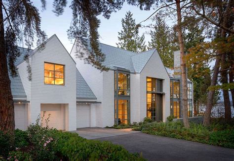 Contemporary Shingle Style House On The Shores Of Lake Washington