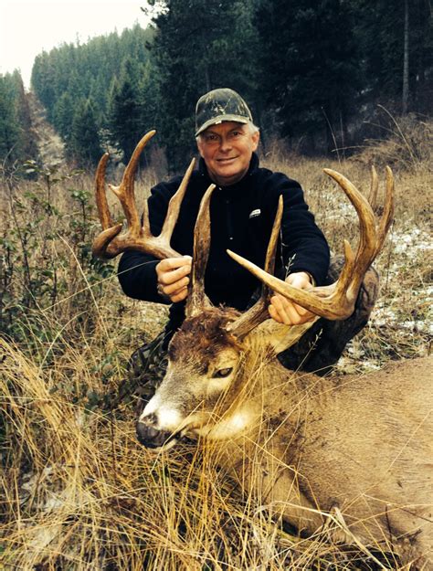 Landers Huge Whitetail Tested Bowhunters Mettle The Spokesman Review