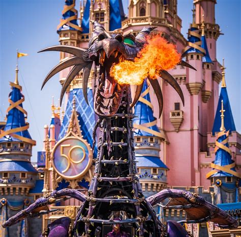 Festival Of Fantasy Parade Viewing Tips And Info Disney Tourist Blog