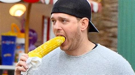 Michael Buble Reacts To Photo Of Him Eating A Huge Corn On The Cob The