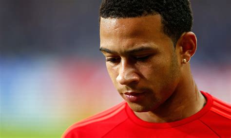 Depay Haircut - Memphis Depay Photos and Premium High Res Pictures