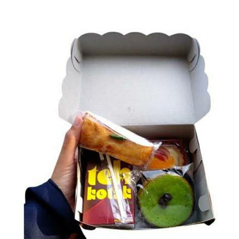 Jual Paket Snack Box 4 Kue Teh Kotak Termurah Shopee Indonesia