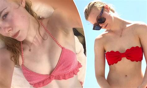 Elle Fanning Flaunts Her Figure In Red Bandeau Bikini My XXX Hot Girl