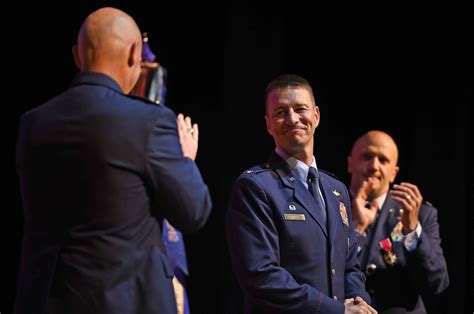 19th Airlift Wing Welcomes Tlr Leader As New Commander Little Rock