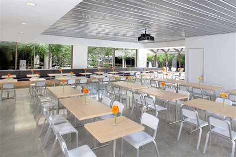 Corporate Cafeteria — De Meza Architecture