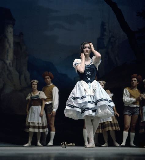 The incredible carla fracci performs giselle's solo from act i. Carla Fracci 1965 Giselle Photo Erio Piccagliani Photo ...