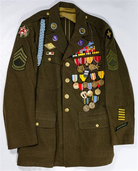 Sold Price World War Ii Us Army Uniforms With Medals Invalid Date Cst