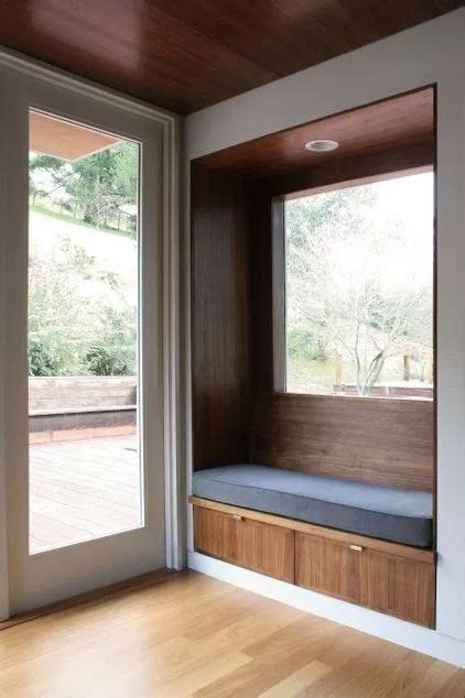 Such windows can usually be found in quite old buildings but some people use them in contemporary homes too. 45 Bay Window Ideas with Modern Interior Design ...