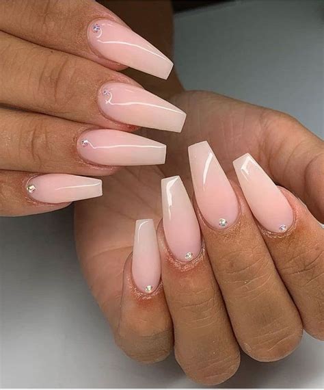 30 Stunning Wedding Nail Designs For The Chic Bride The Glossychic