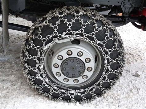 Properly Install Tire Chains For Your Car With 9 Easy Steps
