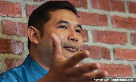 Even if i love her, i can't have her. Malaysians Must Know the TRUTH: Leave me out, Rafizi ...