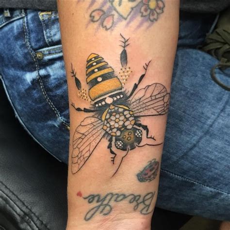 Pin By Tiffany Smith On Tattoo Ideas Bee Tattoo Bumble Bee Tattoo