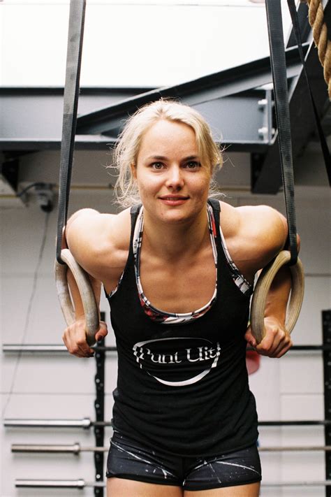 Leonie.io, das umfassende vornamenportal der schweiz. Crossfitter Leonie Henrich trekt zich weinig aan van ...