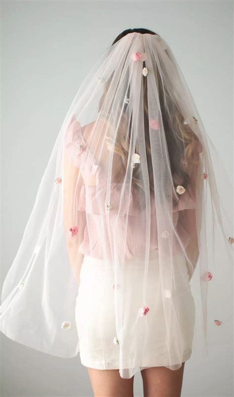 The 27 Best Wedding Veils From Etsy Of 2023 For Every Bridal Style