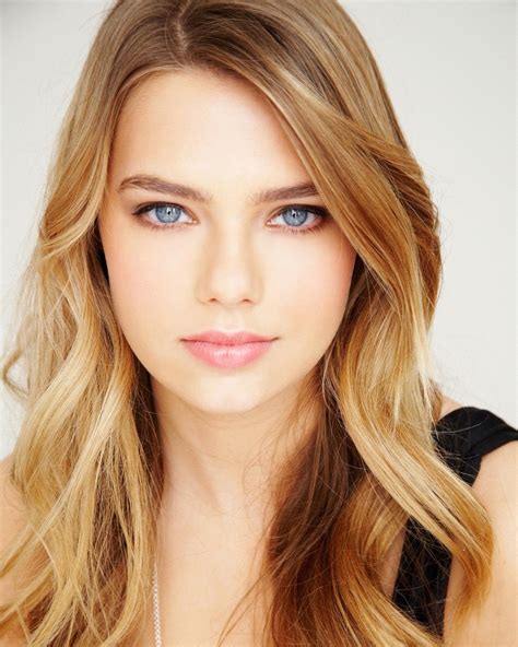 fondos de pantalla mujer modelo rubia pelo largo ojos azules cara indiana evans actriz