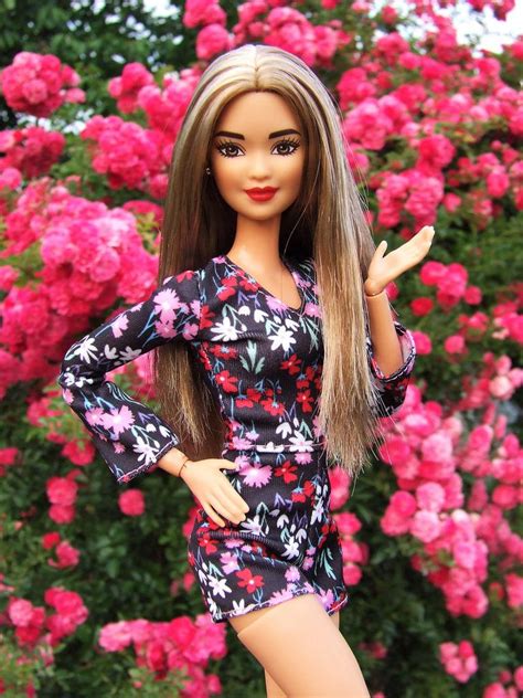 Pin By Olga Vasilevskay On Barbie Dolls Fashionistas 3 Beautiful Barbie Dolls Barbie