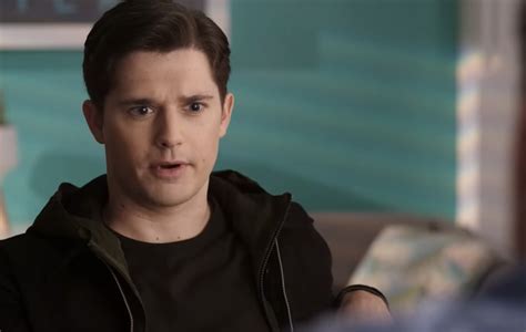 Flash “rogues Of War” Interview Andy Mientus Pied Piper Flashtvnews