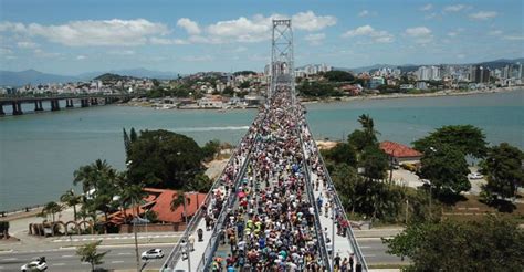 Ponte em Florianópolis é reaberta após quase 30 anos interditada