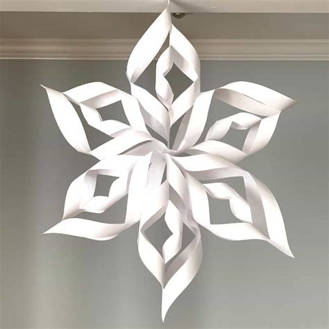 3d Snowflakes How To Make Your Own Giant Paper Snowflakes