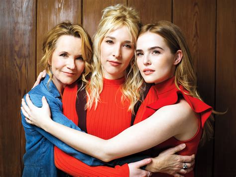 Lea Thompson Daughters Madelyn And Zoey Deutch Dish On Rom Com Hot