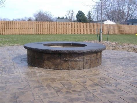 Pin By Sara Nei On Outdoors Stamped Concrete Patio