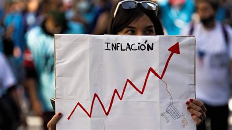 Analistas Estiman Que La Inflación Alcanzará 97 6 En 2023 Y 79 6 En 2024