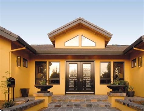 Compremos pintura y pagamos a alguien para que eche brocha, me dijo, como la mejor solución. Combinaciones de colores para exteriores de casas - Buena ...
