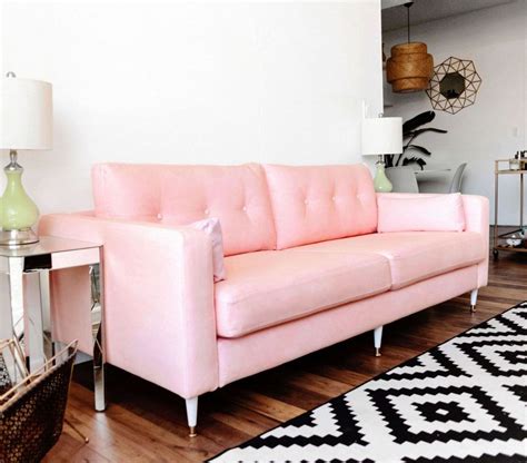 10 Beautiful Sofa Ideas For Your Minimalist Living Room Pink Sofa