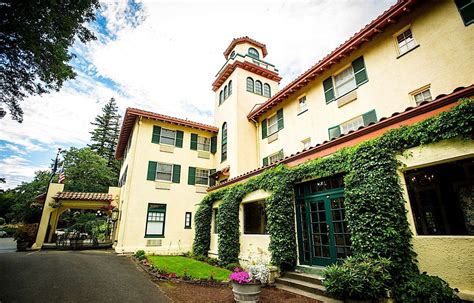 Columbia Gorge Hotel Hood River Or See Discounts