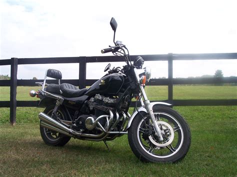 Hey everyone i have a pretty good opportunity to buy a 1982 honda nighthawk 750 that has 5000 miles on it for 700. Honda Nighthawk 750 | Motorcycle Pictures