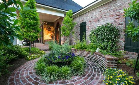 This list of 23 garden edging ideas you can try is a good place to start, giving you a base point for this brick edging is an excellent solution for adding definition between areas of your garden on a. 15 Ideas for Landscaping with Bricks | Home Design Lover