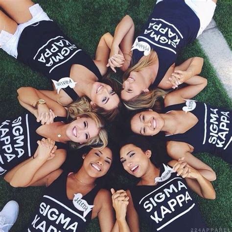 Cute Pictures To Take With Your Sorority Sisters Her Campus