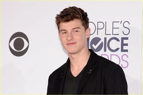 Full Sized Photo Of Shawn Mendes 2016 Pca Arrival 10 Shawn Mendes