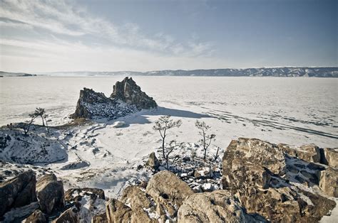 La Isla Olkhon Y Las Aguas Congeladas Del Lago Baikal