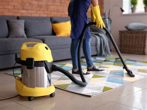 Top 18 Best Commercial Vacuum Cleaners For The Money 2021