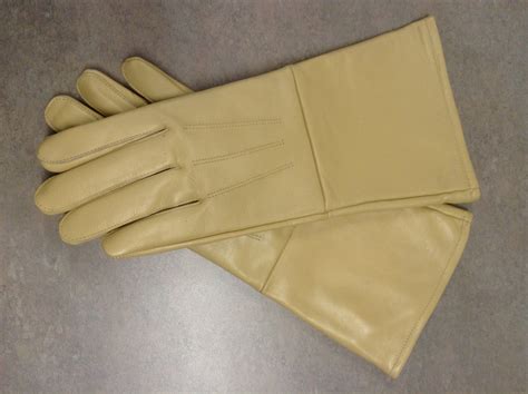 Buff Leather Gauntlet Gloves New London Regalia