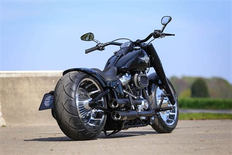 | тест и обзор мотоцикла омоймот. 2018 Harley Davidson Fatboy Custom Parts | Reviewmotors.co