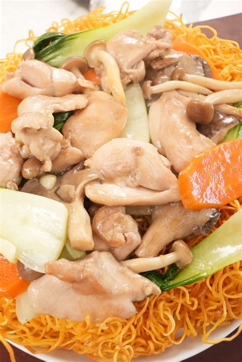Chicken Chow Mein Hong Kong Style Cj Eats Recipes