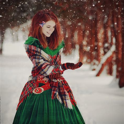 Scottish Girl In Traditional Clothes Rprettygirls