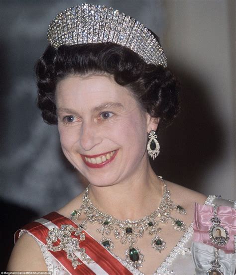 One Of Her Majestys Most Eye Catching Pieces The Kokoshnik Tiara Consists Of 488 Diamonds Set
