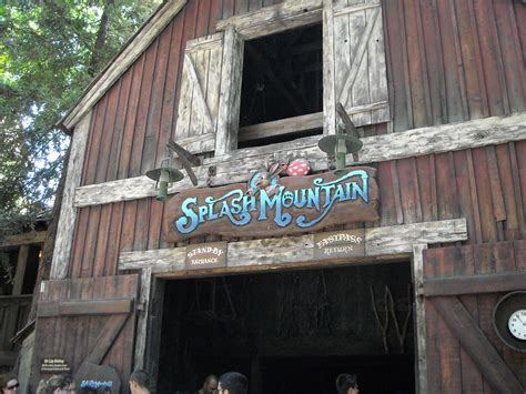 Splash Mountain Entrance Missmia801 Flickr